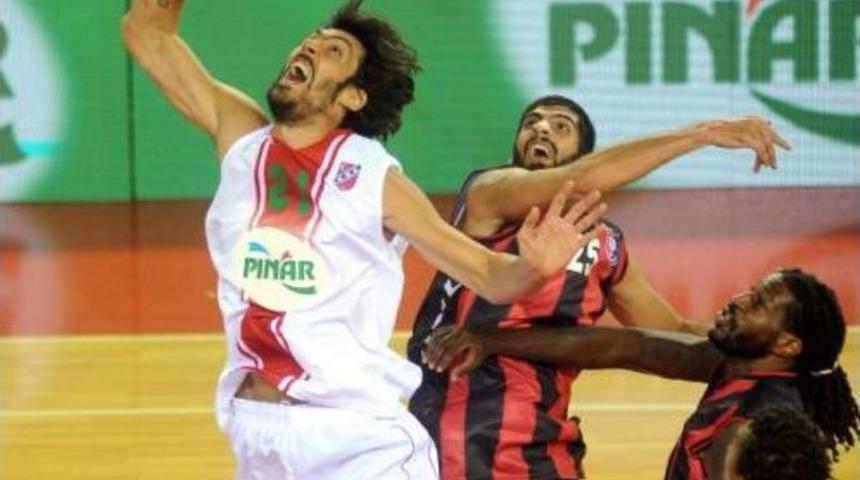 Pınar Karşıyaka'ya Nazar Değdi