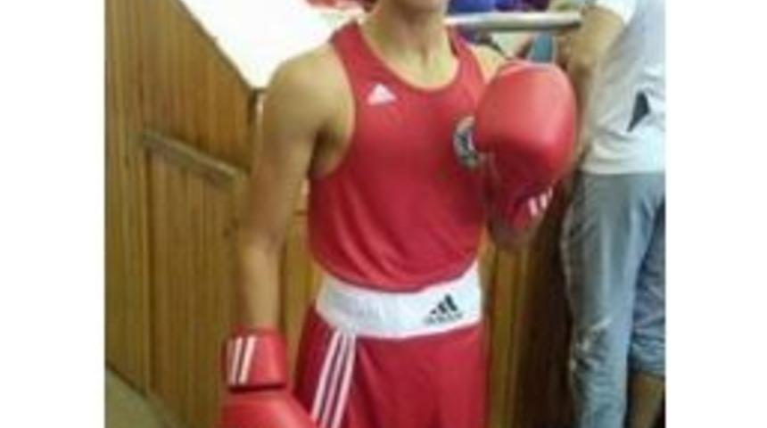 Bursalı Boks&ouml;r Yiğit Us T&uuml;rkiye Şampiyonu