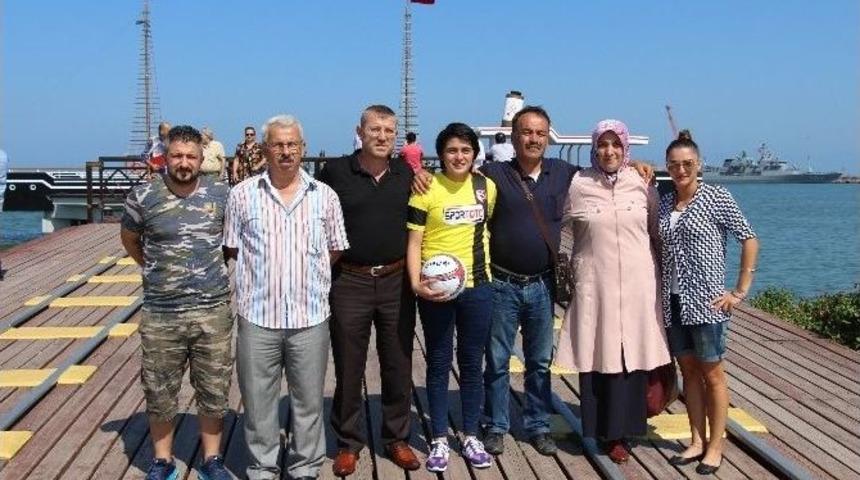 4 Ay &Ouml;nce Futbola Başlayan Hilal, Milli Takım&rsquo;a &Ccedil;ağrıldı