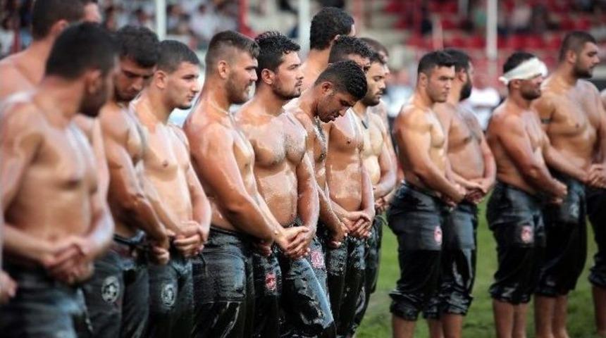 663. Elmalı Yeşilyayla Yağlı G&uuml;reşleri Başladı