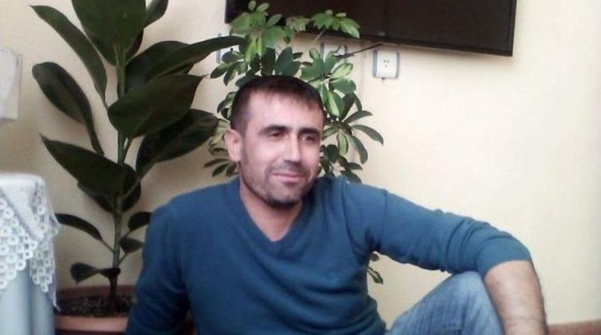 &Uuml;zerinden Kamyon Ge&ccedil;en Şantiye Şefi Hayatını Kaybetti