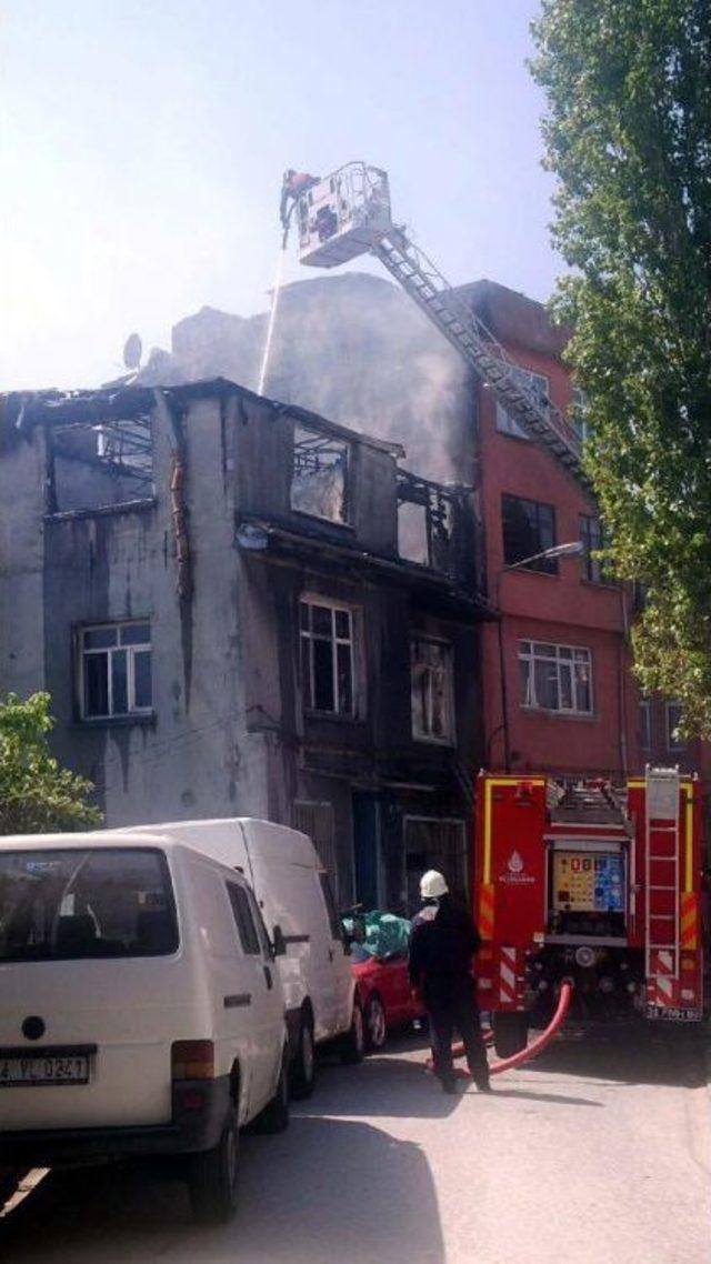 Sultanahmet'te Yangın