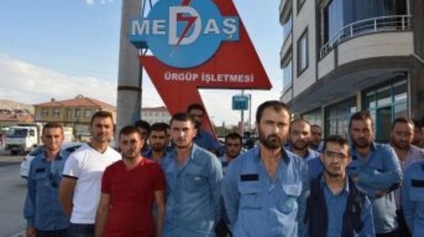 Medaş İş&ccedil;ileri, D&uuml;ş&uuml;k Maaş Nedeniyle İş Bıraktı