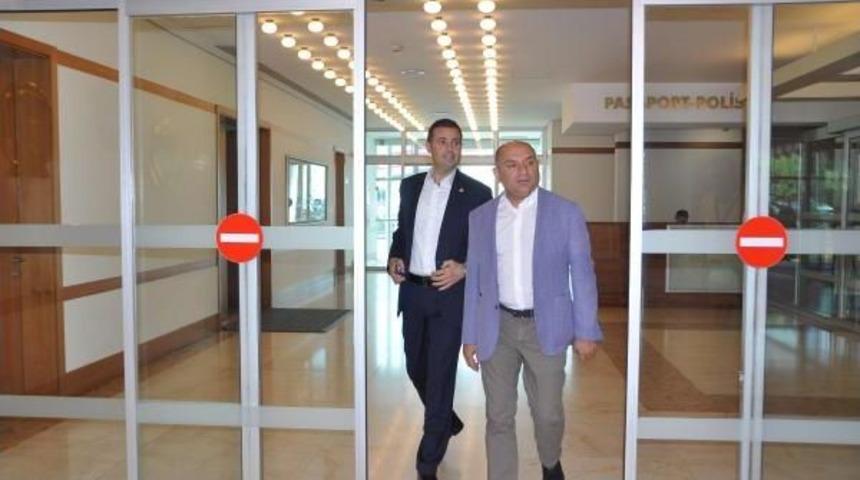 Chp Milletvekilleri Ka&ccedil;ırılan Iş&ccedil;iler I&ccedil;in Bağdat'a Gitti