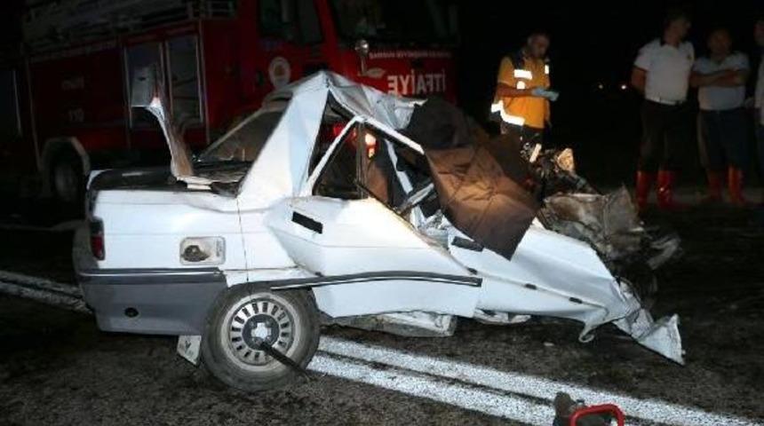 Samsun'da Tır Ile Otomobil Çarpıştı: 2 Ölü, 1 Yaralı