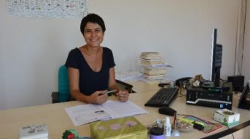 Yrd. Do&ccedil;. Ke&ccedil;eli: &ldquo;tiyatro İnsanın Zihin D&uuml;nyasını Zenginleştirir&rdquo;