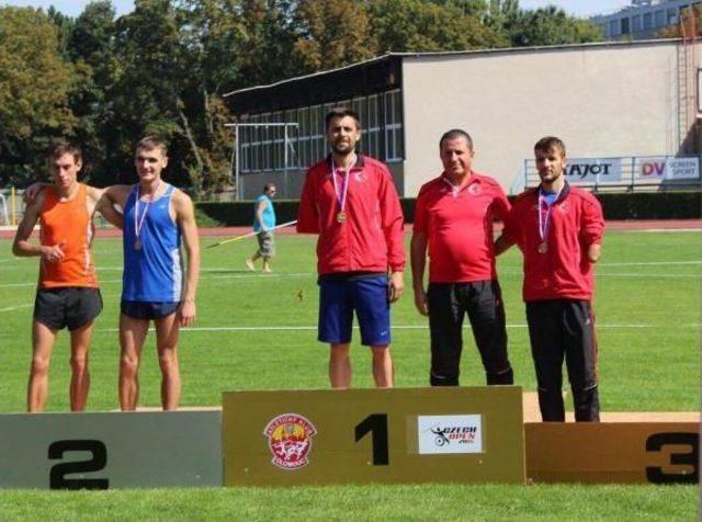 Cahit Madalyaya Koştu 2