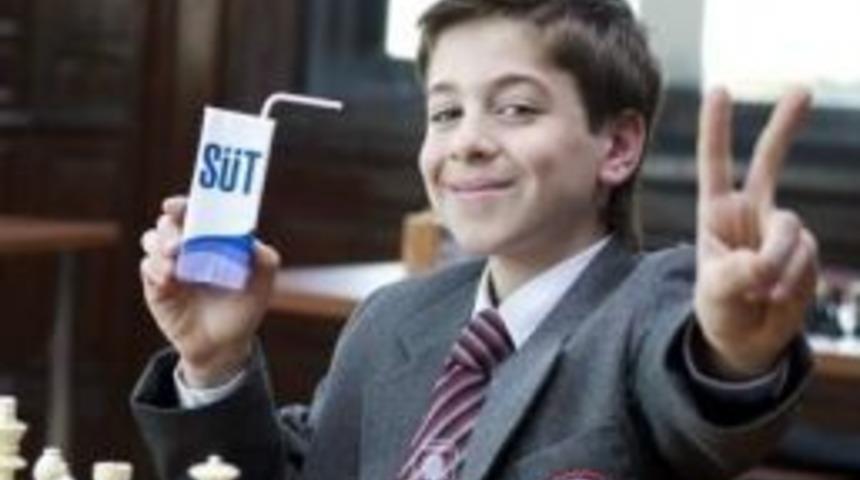 Prof. Dr. Neriman İnan&ccedil;: Zeki Olmak İ&ccedil;in Her G&uuml;n 2 Bardak S&uuml;t Şart