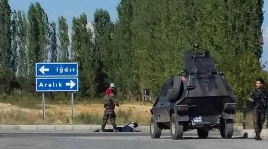 Polisi G&ouml;r&uuml;nce Ka&ccedil;mak Isteyen 2 Kişi Yakalandı