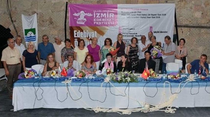 Fo&ccedil;a, Usta Kalemin Anısıyla &Ccedil;ınladı
