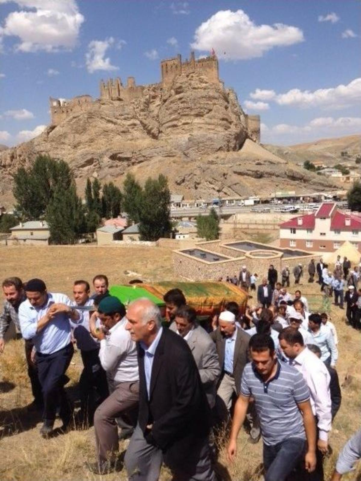 Van İl M&uuml;ft&uuml;s&uuml; Nimetullah Arvas&rsquo;ın Acı G&uuml;n&uuml;