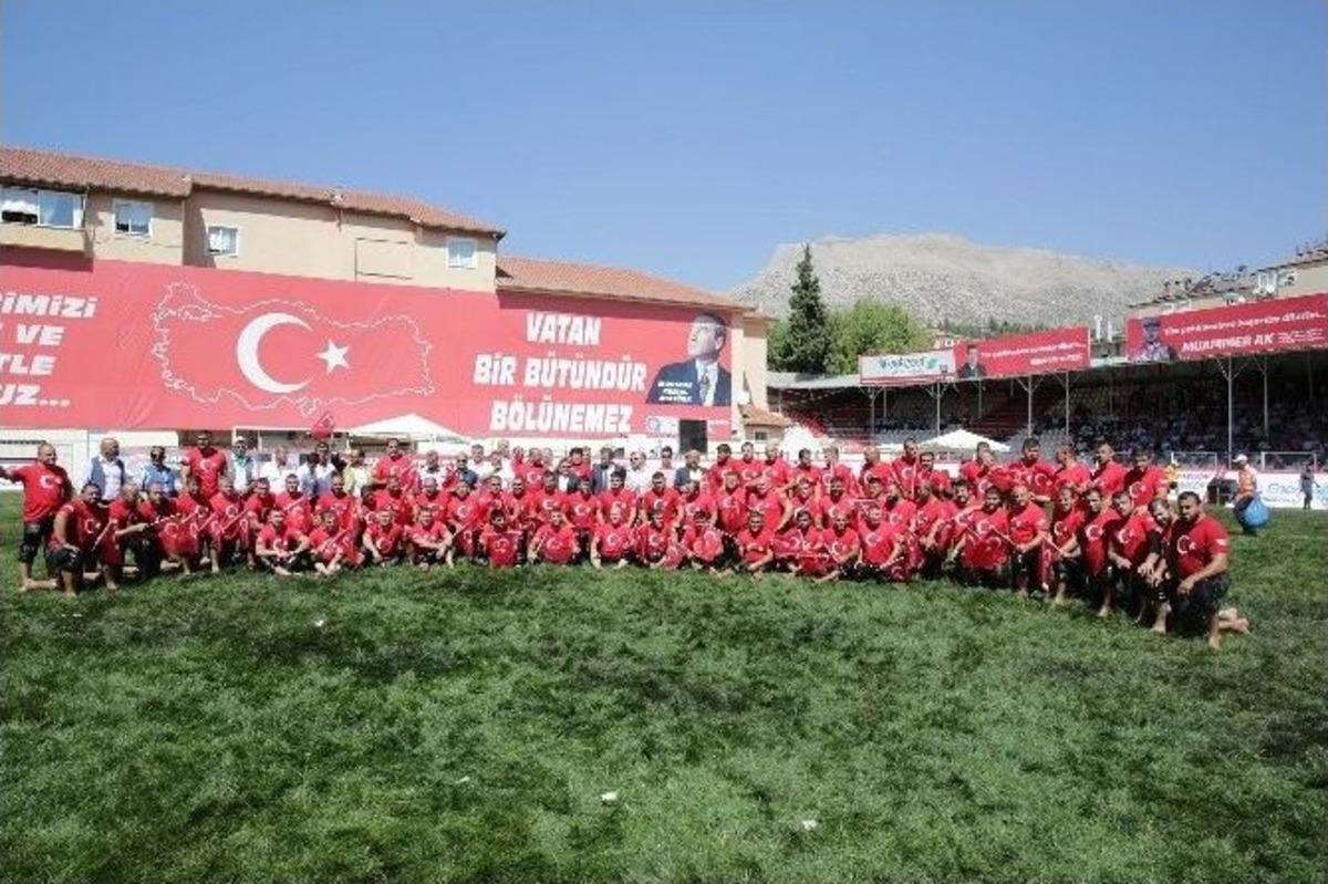 Elmalı Yeşilyayla G&uuml;reşleri&rsquo;nde Katılım Rekoru Kırıldı