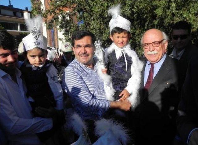 Bakan Avcı, Başkanı Olduğu T&uuml;rk D&uuml;nyası Vakfı nın Logosunu Tanıttı (2) 3