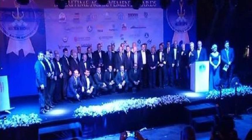 Altın &Ccedil;ıpa &Ouml;d&uuml;lleri Sahiplerini Buldu