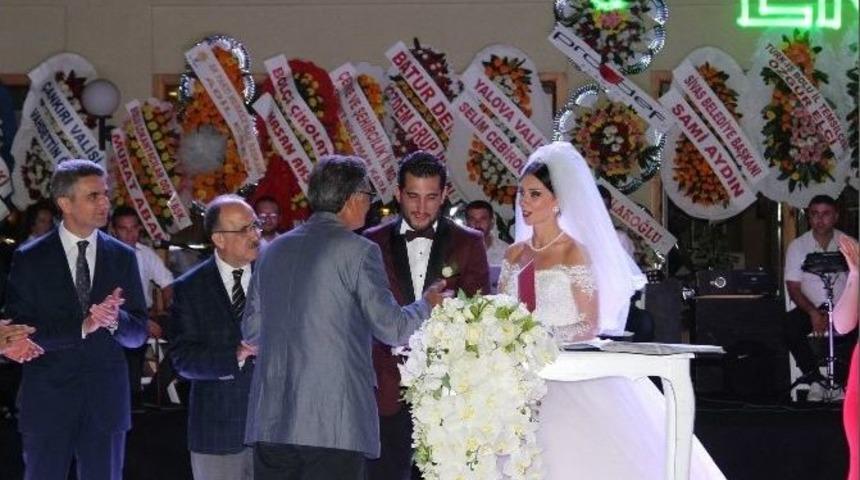 Bolu Belediye Başkanı Yılmaz&rsquo;ın Oğlu D&uuml;nya Evine Girdi