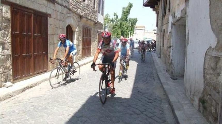 Tarsus'ta Restore Edilen Tarihi Evler Film Platosu Oldu