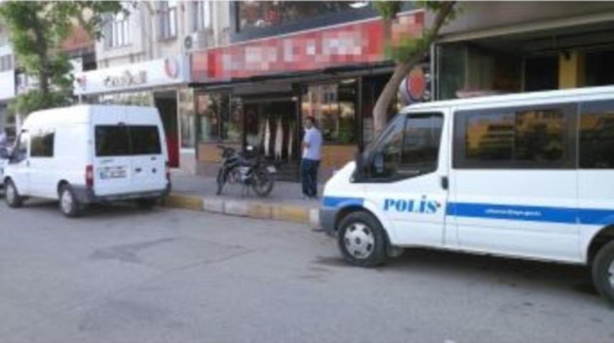 İş Yerindeki Bozuk Paralar &Ccedil;alındı