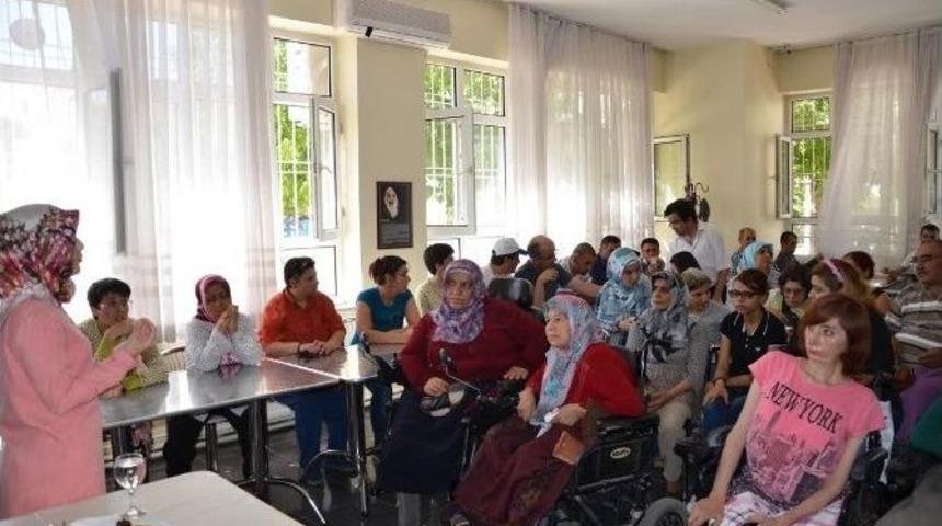 Engelliler Merkezi&rsquo;nde Sağlıklı Yaşam Semineri