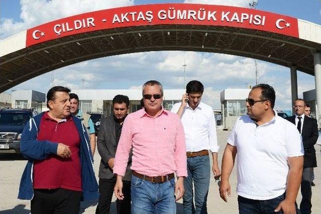 Vali Deniz, Aktaş Sınır Kapısında İncelemelerde Bulundu 2