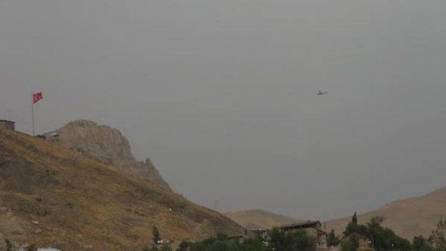 Hakkari'de Helikopter Hareketliliği