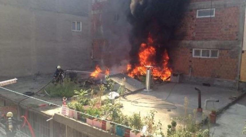 Bursa’Da Boyahanede Korkutan Yangın