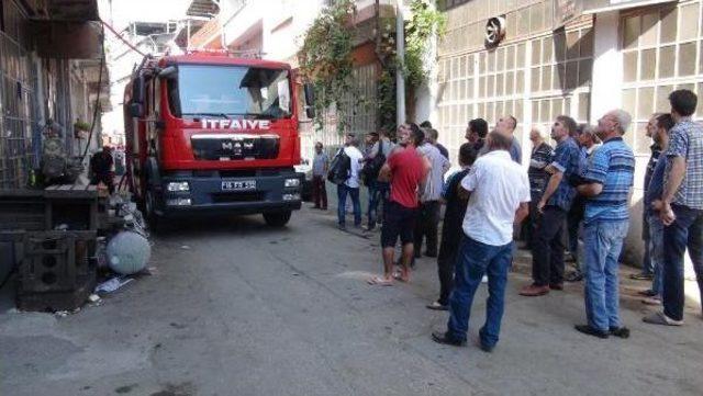 Bursa’Da Boyahanede Korkutan Yangın