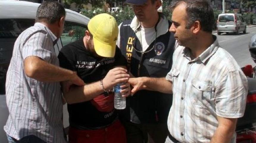 Atm Cihazına Düzenek Yerleştirirken Suç Üstü Yakalandı