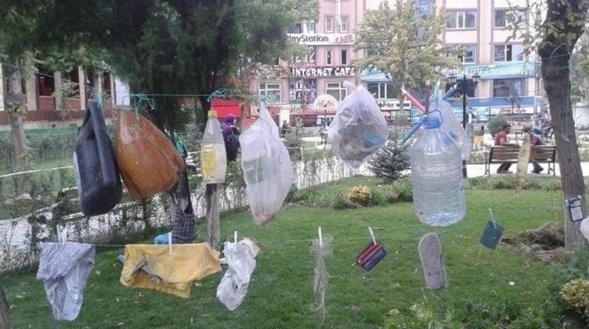 Ekoloji Meclisi&rsquo;nden &lsquo;&ccedil;&ouml;p&rsquo; Sergisi