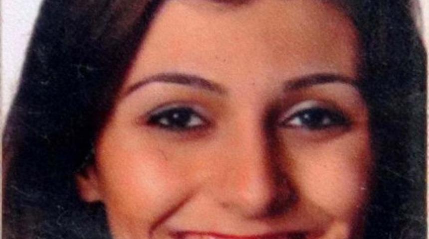 Anne Ve Karnındaki 8 Aylık Bebeği Kazada &Ouml;ld&uuml;