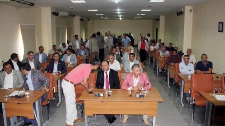 Şanlıurfa B&uuml;y&uuml;kşehir Belediye Başkanı Nihat &Ccedil;ift&ccedil;i Oldu