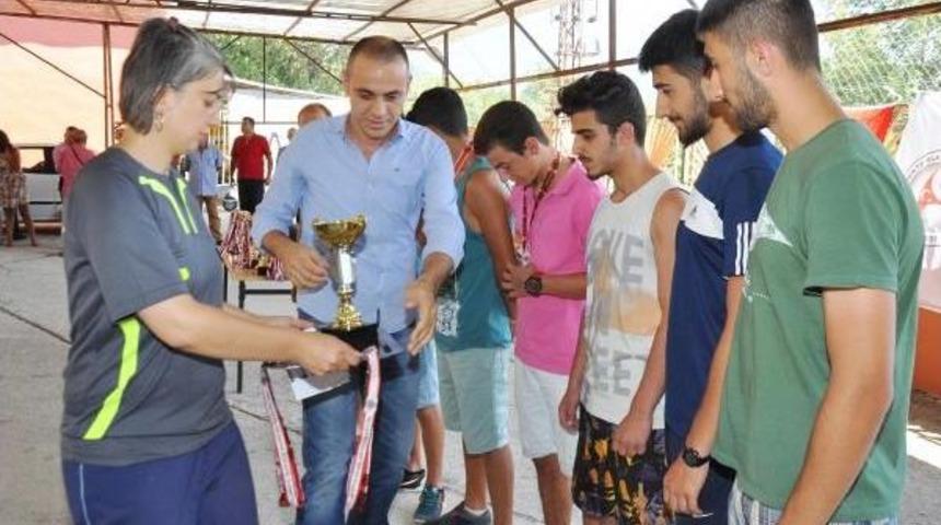 T&uuml;rkiye Rafting Şampiyonası'nda S&uuml;rpriz Evlilik Teklifi