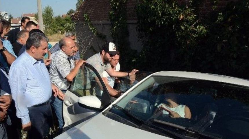 Bbp Lideri Destici Kazazedelere Yardımcı Oldu