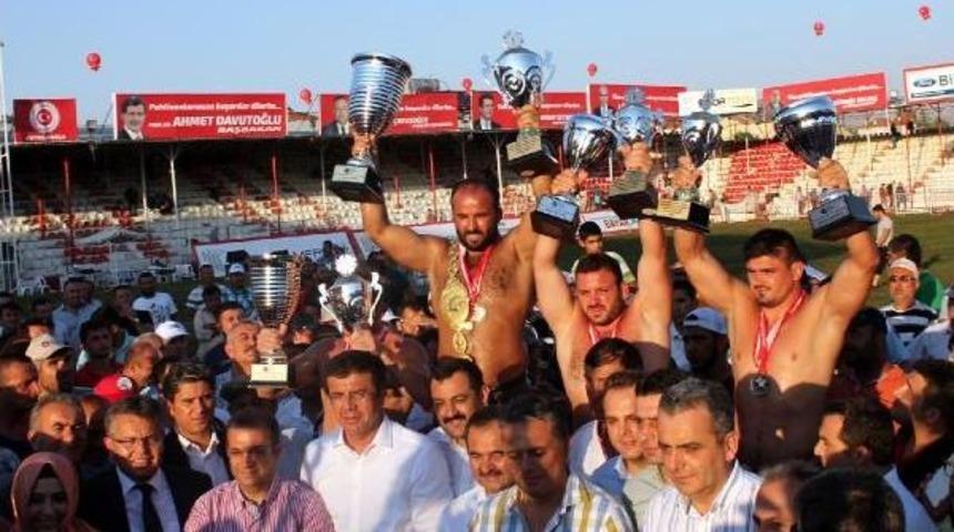Elmalı'da Başpehlivan Orhan Okulu