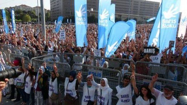 Bakırköy Halk Pazarı'nda barış Mitingi...