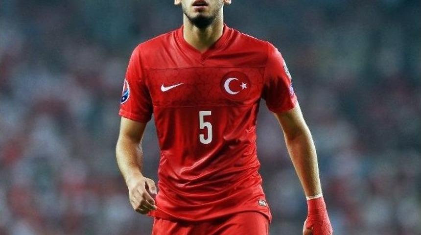 T&uuml;rkiye, Hollanda&rsquo;yı 3 Golle Devirdi