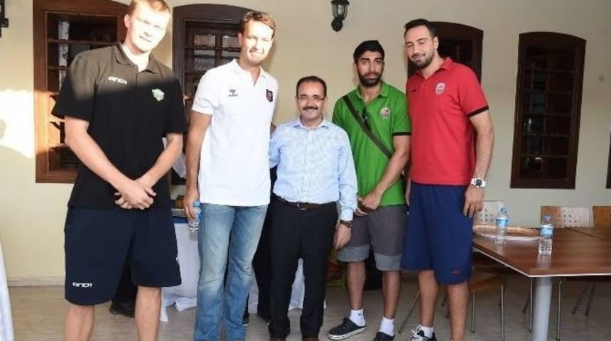 Uşak&rsquo;ta Basketbol Heyecanı Başlıyor