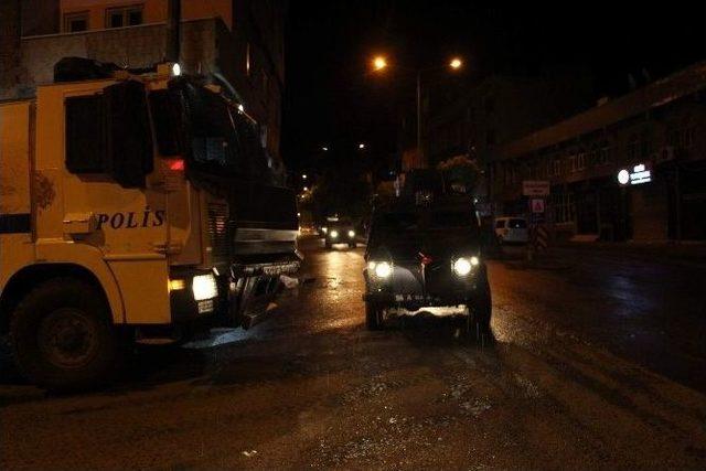 Polis Araçlarına Molotoflu Saldırı 2