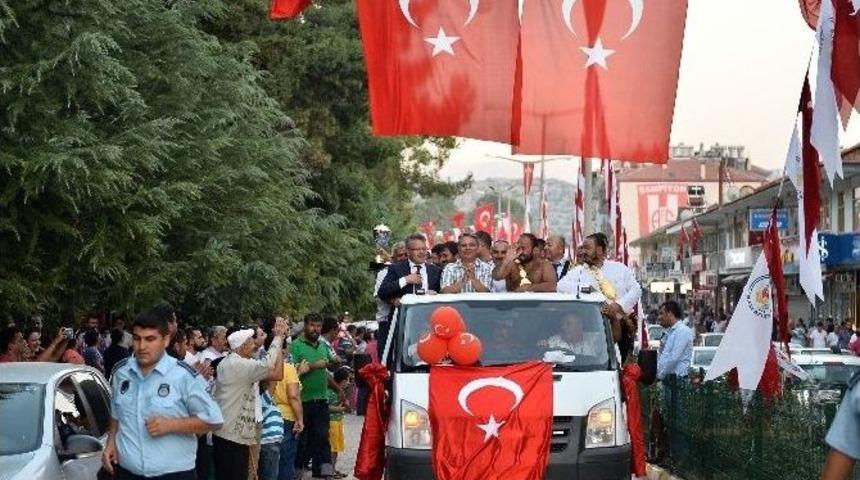 663. Elmalı Yeşilyayla Başpehlivanı Okulu Oldu