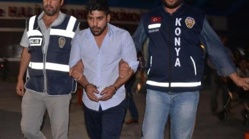 Babasının Birlikte Yaşadığı Kadını &Ouml;ld&uuml;rd&uuml;