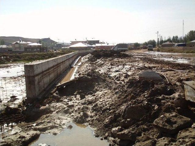 Özalp İlçesinde Sel 1