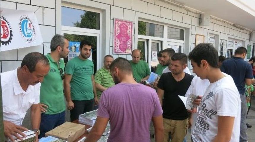 Yurt Dışındaki Şehitliğe Uşaklılar Sahip &Ccedil;ıktı