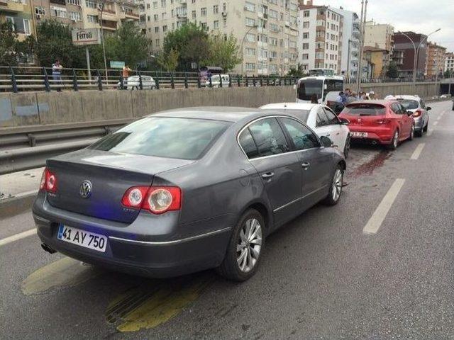 İzmit’te Zincirleme Trafik Kazası: 1 Yaralı 1