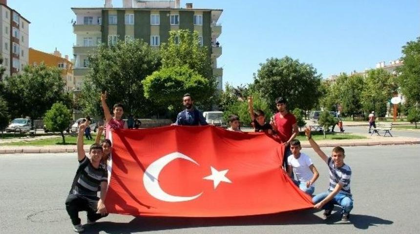Kayserili Gen&ccedil;lerden Ter&ouml;r Protestosu