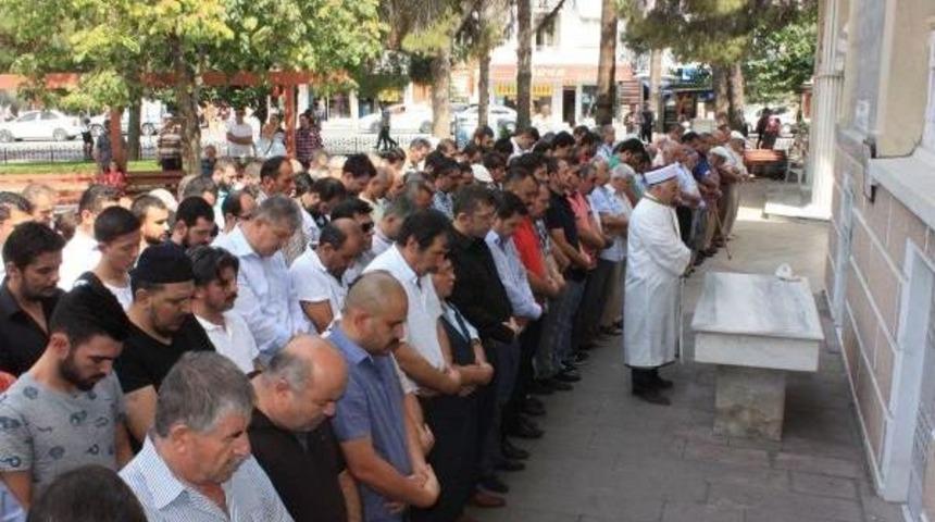 Denizli'de Şehitler I&ccedil;in Gıyabi Cenaze Namazı