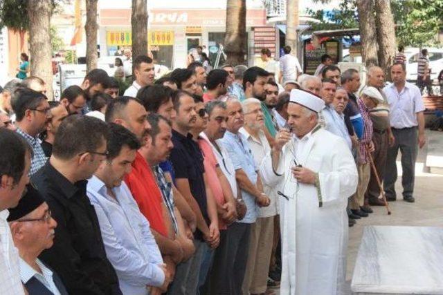 Denizli de Şehitler I&ccedil;in Gıyabi Cenaze Namazı 2