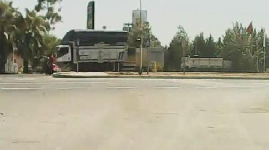 Kuzenlerin &Ouml;l&uuml;m Anı Ara&ccedil; Kamerasında