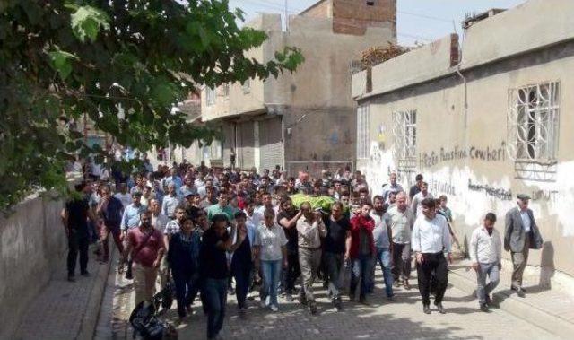 Cizre'de Sokağa Çıkma Yasağı Ve Operasyonlar Sürüyor (2)