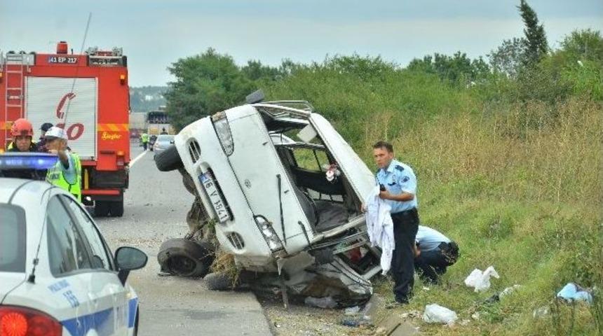 Tem Otobanda Kaza: 3 Yaralı