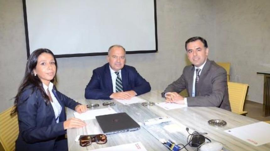 T&uuml;ren&ccedil;: H&uuml;rriyet'e Saldırı Son Derece Vahim, Korkun&ccedil; Ve &Uuml;rk&uuml;t&uuml;c&uuml;...