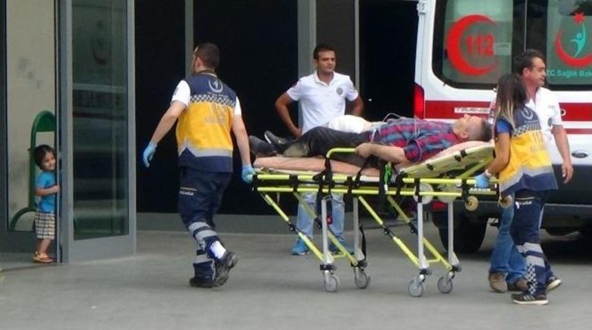 Sakarya&rsquo;da Alacak Verecek Kavgası: 1 Yaralı